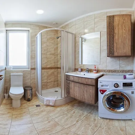 Solnce Karpat Feriehus Polyana (Transcarpathia)